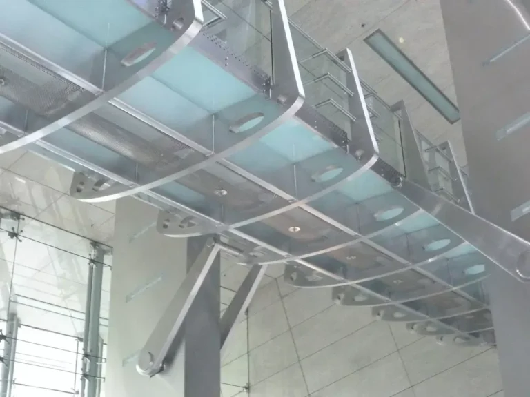 System balustrad aluminiowych – lekkie, trwałe i bezobsługowe rozwiązanie